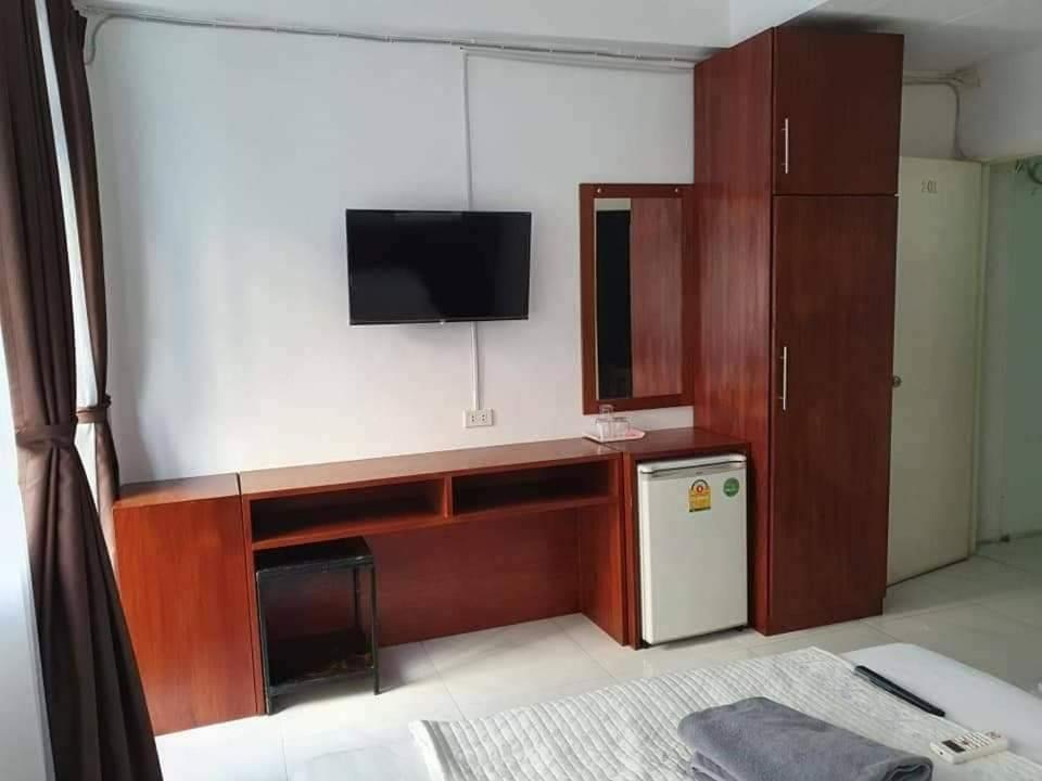 Big Moose Pattaya Hotel Exterior photo