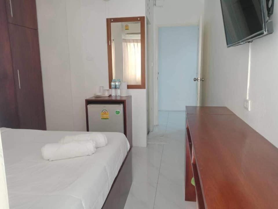 Big Moose Pattaya Hotel Exterior photo